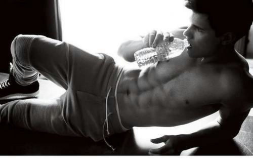 Taylor Lautner fotos sem camisa GIF Taylor Lautner fotos sem camisa GIF